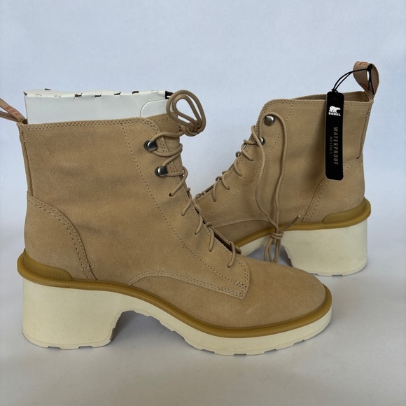 Sorel Women's tan leather waterproof Hi-Line Lace Heel Boots size 11 NWT - Picture 7 of 9